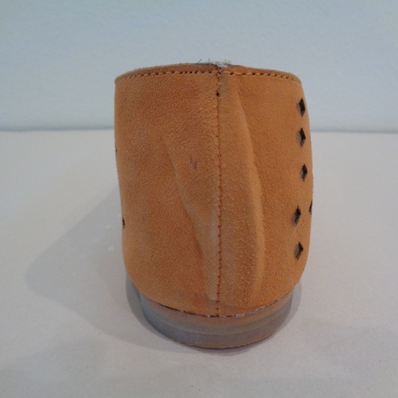 Fiel Size 8.5 BLAKE Peach Suede Slip On Loafers - Picture 4 of 8